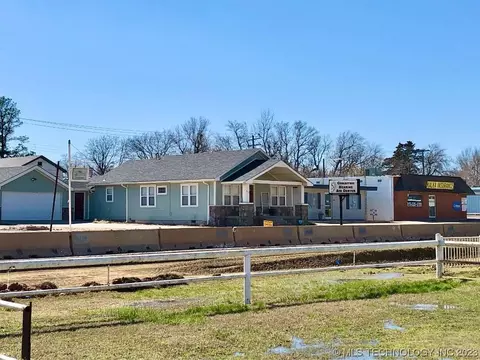 829 E Main St, Cushing, OK 74023 photo 1