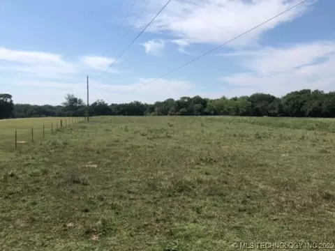 11 Th St, Checotah, OK 74426 photo 6
