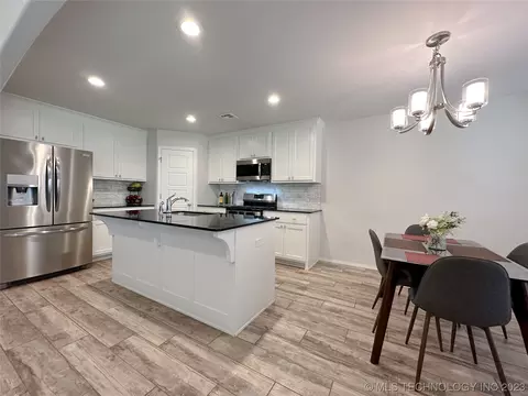 1920 E Union St, Broken Arrow, OK 74011 photo 13