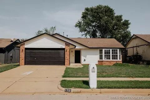 1711 S 137th East Ave, Tulsa, OK 74108