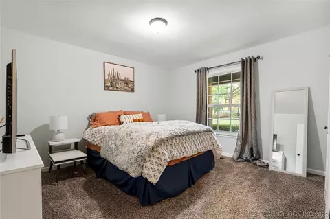 2835 E 48th St, Tulsa, OK 74105 photo 31