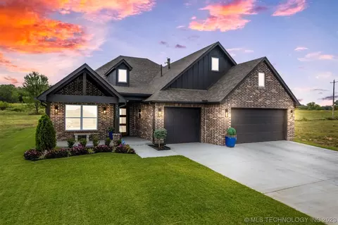 27807 E 107th St S, Coweta, OK 74429