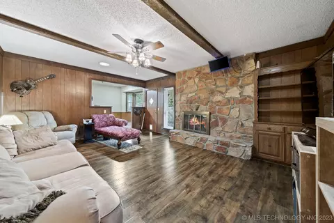 10137 E 24th Pl, Tulsa, OK 74129 photo 6