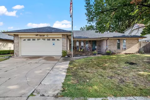10137 E 24th Pl, Tulsa, OK 74129 photo 2