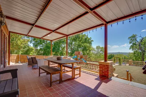 931 E 17th St, Ada, OK 74820 photo 42