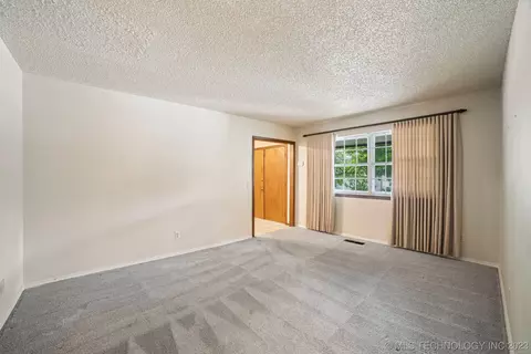 7419 E 67th Pl, Tulsa, OK 74133 photo 9