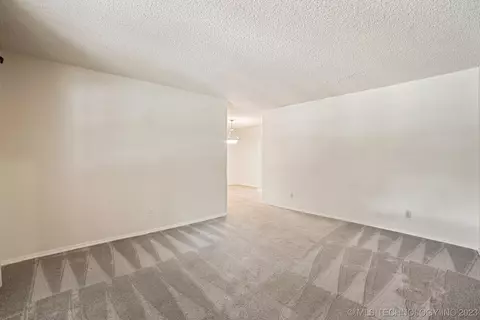 7419 E 67th Pl, Tulsa, OK 74133 photo 10