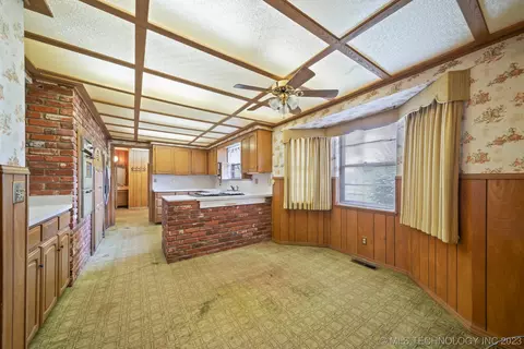 1200 W Main St, Haskell, OK 74436 photo 11