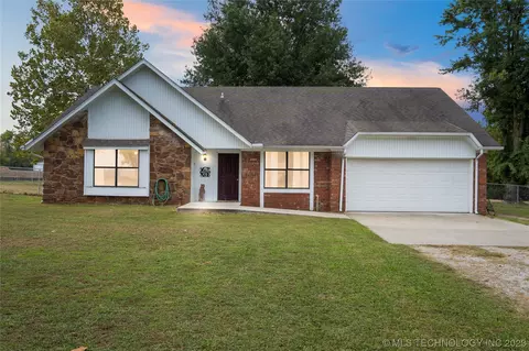 28016 E 119th St S, Coweta, OK 74429