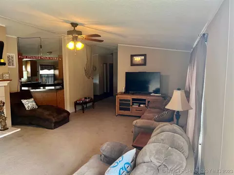 3 Branum Dr, Checotah, OK 74426 photo 9