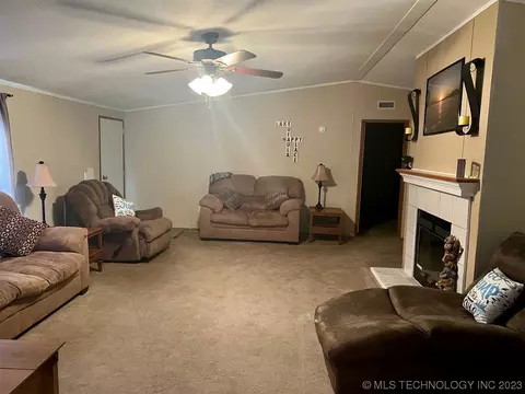 3 Branum Dr, Checotah, OK 74426 photo 8