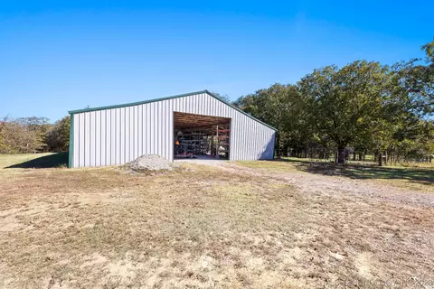8404 Conifer Rd, Henryetta, OK 74437 photo 31