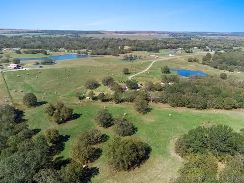 8404 Conifer Rd, Henryetta, OK 74437 photo 38
