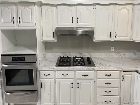 8953 E Marshall St, Tulsa, OK 74115 photo 8