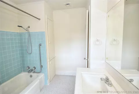 4010 E 40th St, Tulsa, OK 74135 photo 15