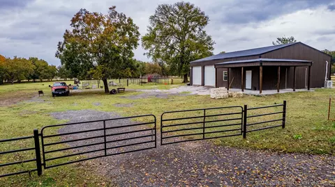 21411 E 690 Rd, Wagoner, OK 74467 photo 1