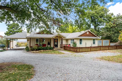 5301 N 427, Pryor, OK 74361 photo 1