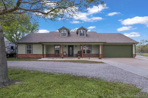2063 N 4323 St, Pryor, OK 74361