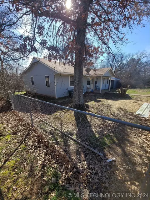 443428 E 978, Gore, OK 74435 photo 4