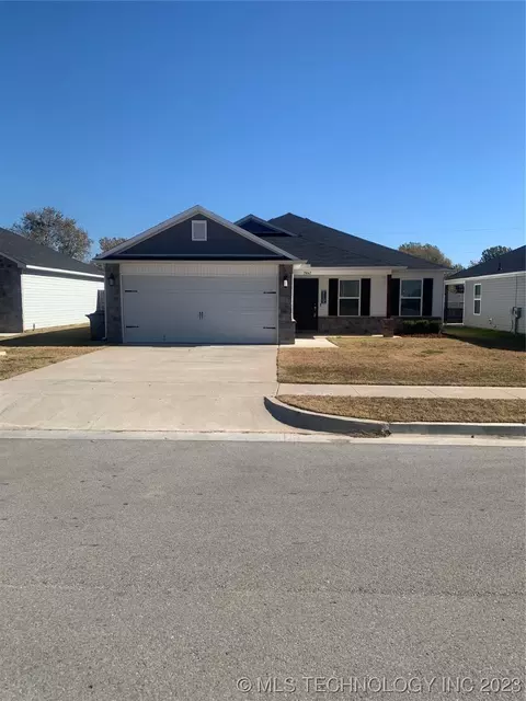 15067 S 284th East Ave, Coweta, OK 74429