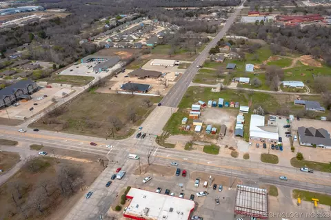 3000 E Arlington, Ada, OK 74820 photo 10