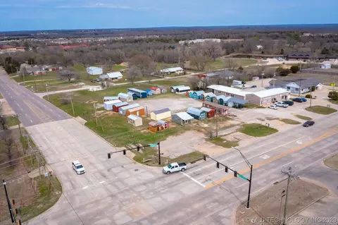 3000 E Arlington, Ada, OK 74820 photo 8