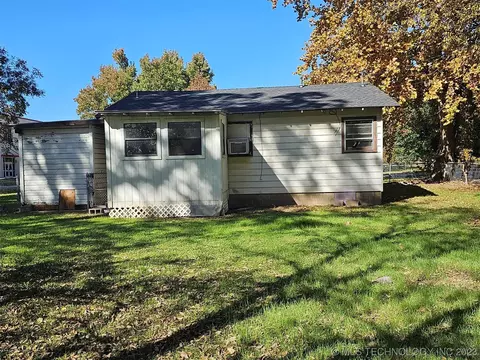 500 E Bird, Davis, OK 73030 photo 5