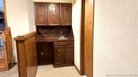 418 S 4th St, Morris, OK 74445 photo 10
