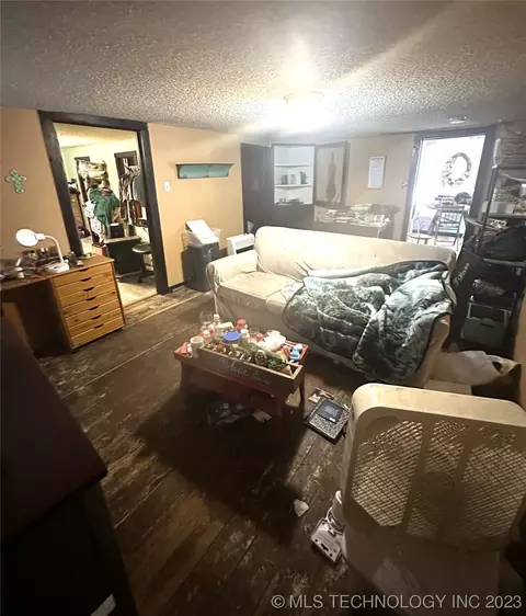 920 N Franklin St, Colbert, OK 74733 photo 6