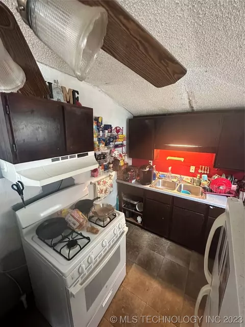 920 N Franklin St, Colbert, OK 74733 photo 7