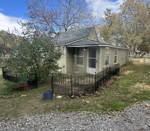 920 N Franklin St, Colbert, OK 74733 photo 4
