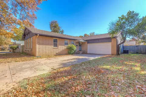 1542 E 60th St, Tulsa, OK 74105