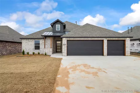 27810 E 107th St S, Coweta, OK 74429