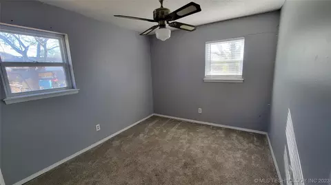 925 Howard, Ada, OK 74820 photo 16