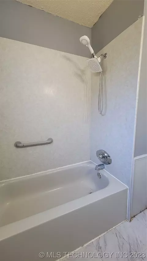 925 Howard, Ada, OK 74820 photo 13