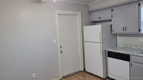 925 Howard, Ada, OK 74820 photo 8