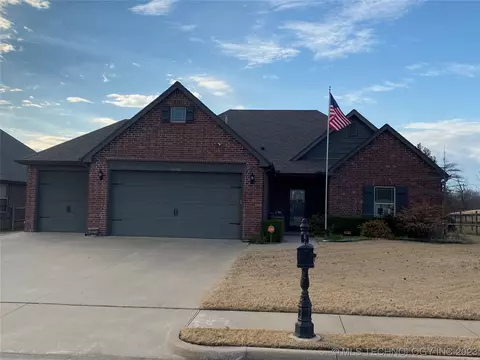 11134 S 282nd East Ave, Coweta, OK 74429