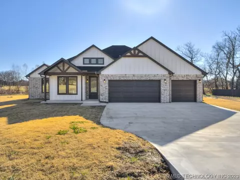 12 Cripple Crk, Pryor, OK 74361