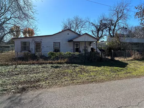 302 E Freeman Rd, Davis, OK 73030 photo 2