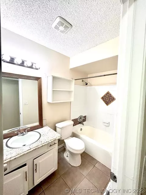 12406 E 34th St, Tulsa, OK 74146 photo 6