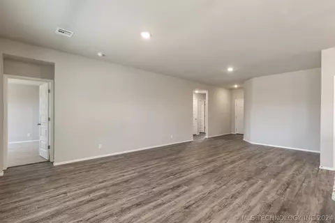 721 S Cherokee Ave, Haskell, OK 74436 photo 10