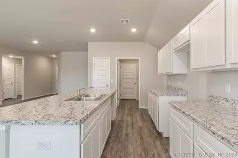721 S Cherokee Ave, Haskell, OK 74436 photo 19