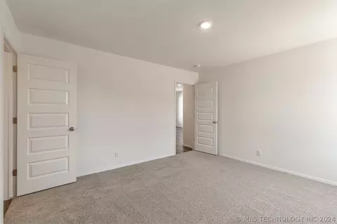 Bedroom - 705 S Cherokee Ave, Haskell, OK 74436 photo 1 of 2