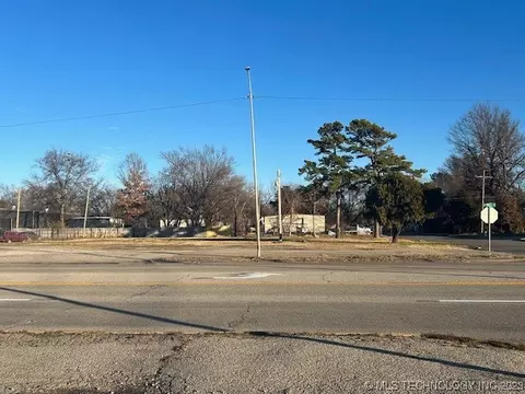 N Hwy 69, Pryor, OK 74361