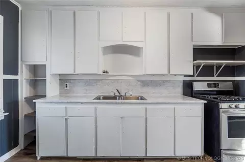 6933 E 5th Pl, Tulsa, OK 74112 photo 12