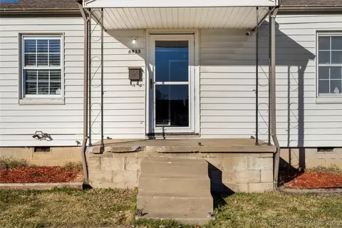 6933 E 5th Pl, Tulsa, OK 74112 photo 5