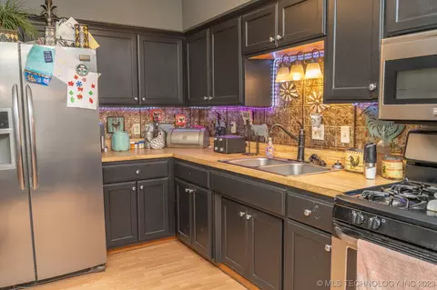902 Knapp Ave, Warner, OK 74469 photo 27