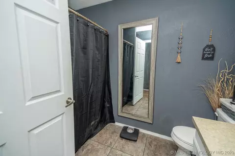 902 Knapp Ave, Warner, OK 74469 photo 24