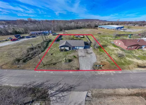 902 Knapp Ave, Warner, OK 74469 photo 36