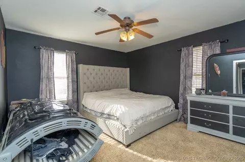 902 Knapp Ave, Warner, OK 74469 photo 13
